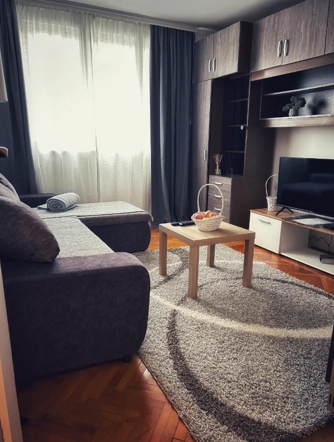 Bgd Apartman Dusanovac Buitenkant foto